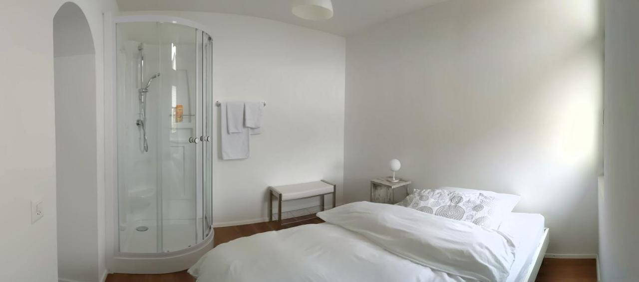 Rooms-Zimmer Neuhausen Am Rheinfall Exterior photo